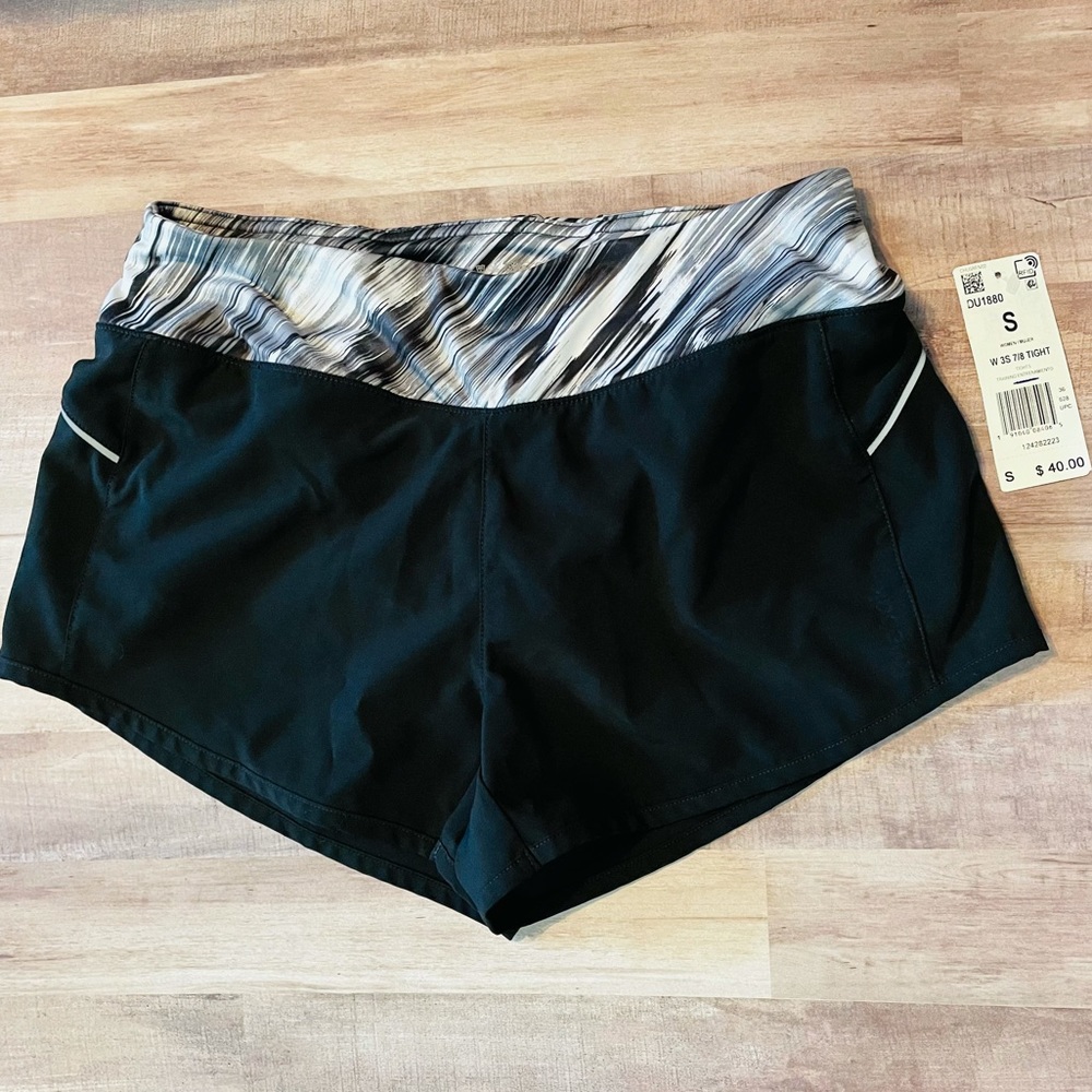 Reebok athletic shorts black w/ inner underwear